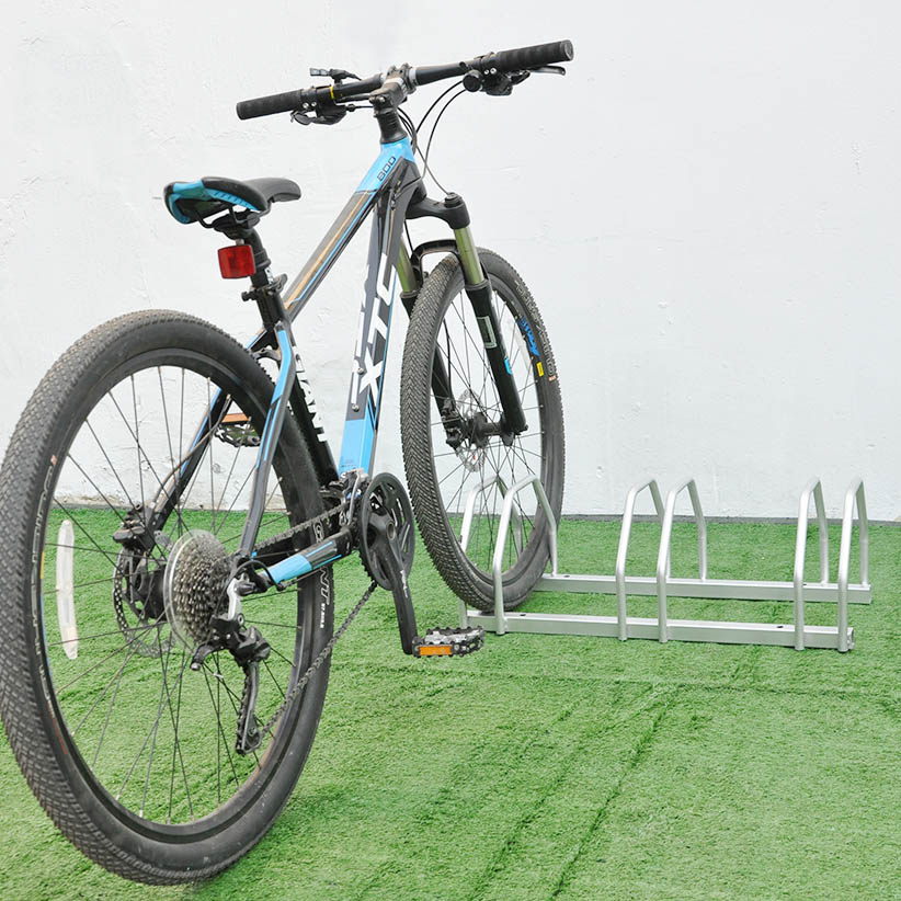 Doppelseitige Boden-Fahrrad-Parkanzeige für den Außenbereich